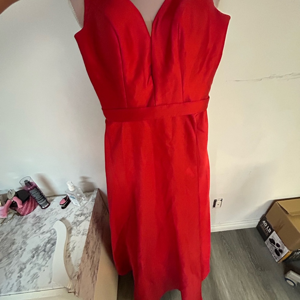 Elegant Red Sleeveless Dress